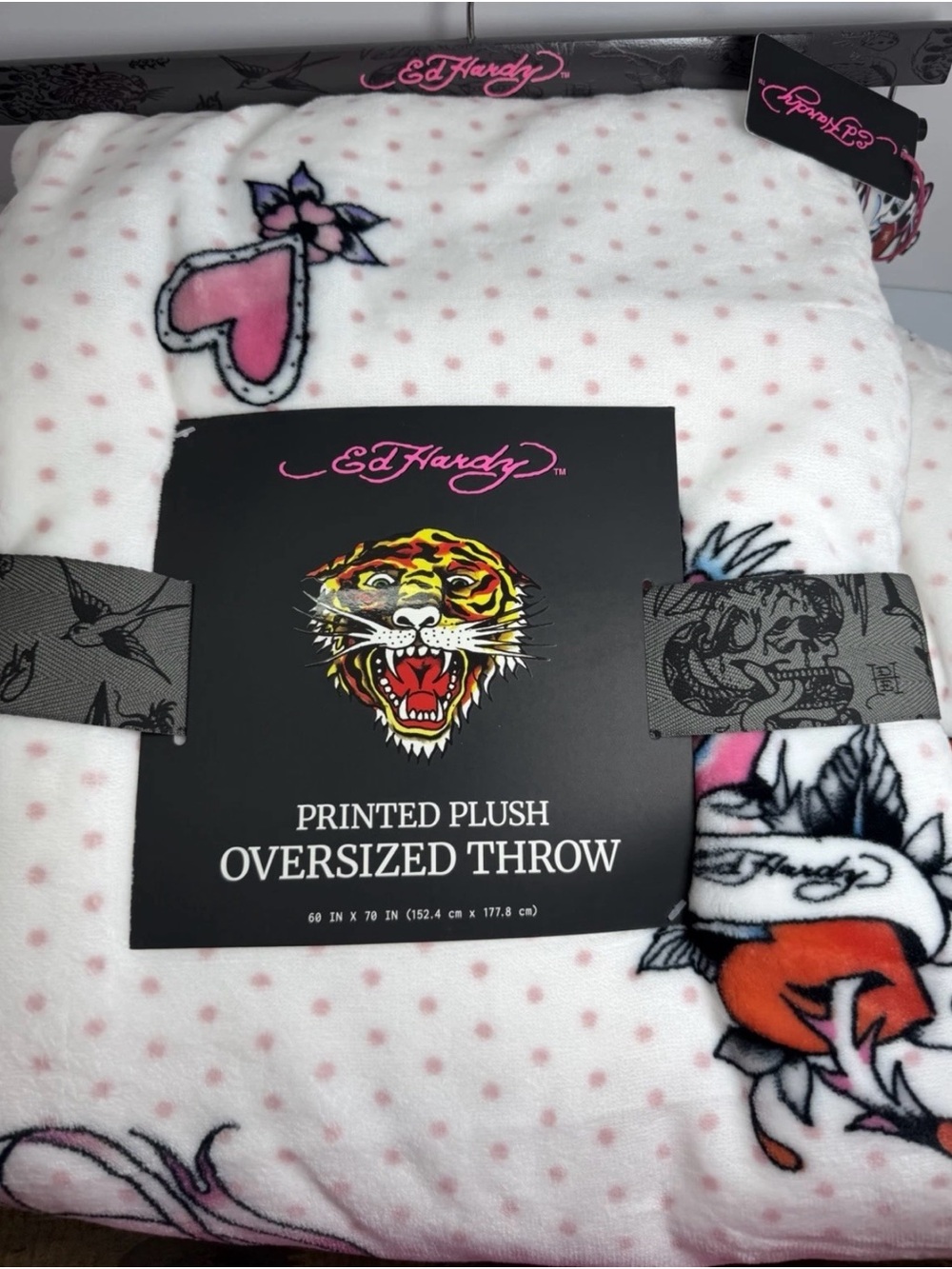 Ed Hardy pink  Polka Dot Plush Throw - Printed Oversized Blanket